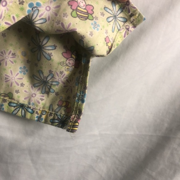 Faux wrap scrub top butterfly caterpillar small tie back waist green - Picture 10 of 11